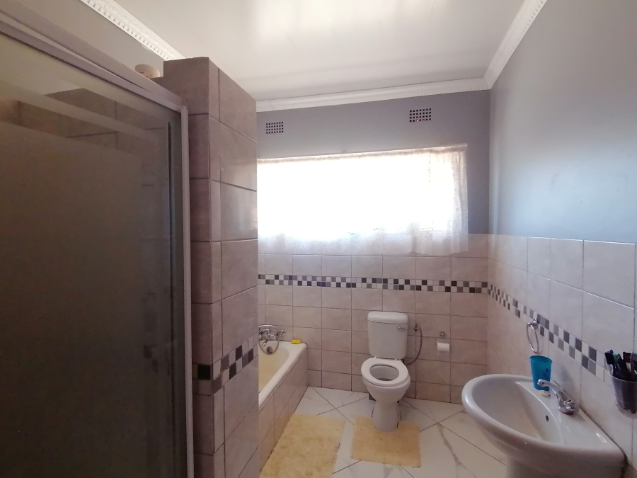 4 Bedroom Property for Sale in Klerksdorp Rural North West